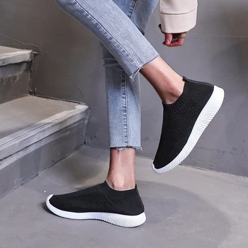 2022 İlkbahar Sonbahar Beyaz Flats Kadın Ayakkabı Rahat Çift koşu ayakkabıları Nefes Örgü erkek ayakkabısı Kadınlar için Sneakers Artı Boyutu 43