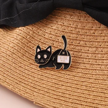 Yeni Komik Ve Komik Siyah Kedi Metal Emaye Broş Pin Retro Yaratıcı Basit Küçük Hayvan Rozeti Erkekler Ve Kadınlar Takı Hediyeler