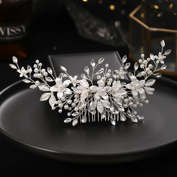 El yapımı Gümüş Renk Çiçek Saç Tarak İnci Taklidi Çiçek saç aksesuarları Kadınlar İçin Gelin Düğün Aksesuarları Tiara